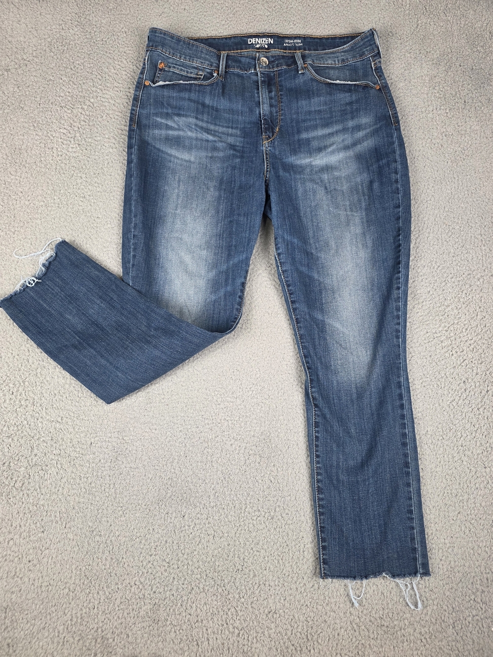 DENIZEN From LEVI'S Women's Dark Rinse Wash High-Rise Ankle Slim Jeans 18